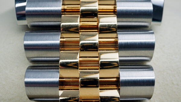 ⌚️ WIN A 2025 ROLEX SKY-DWELLER ⌚️ - Image 16