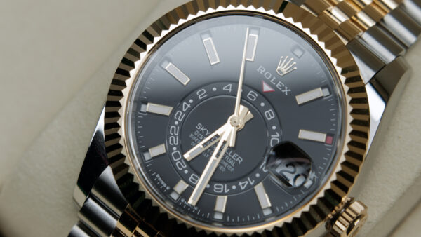 ⌚️ WIN A 2025 ROLEX SKY-DWELLER ⌚️ - Image 5